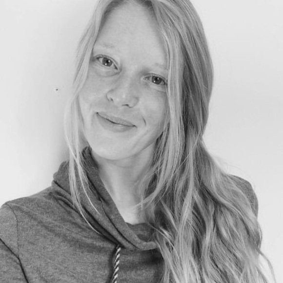 Meet your Posher, Evelyn - Picture 1 of 1